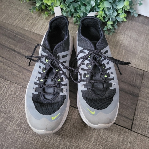 Nike Air Max Axis (GS) Wolf Gray Volt Youth Size 2Y - Picture 4 of 8